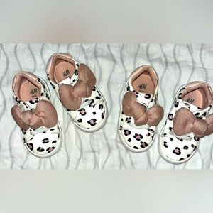 Toddler girls tennis shoes . Size 4-5 is what the tag says.